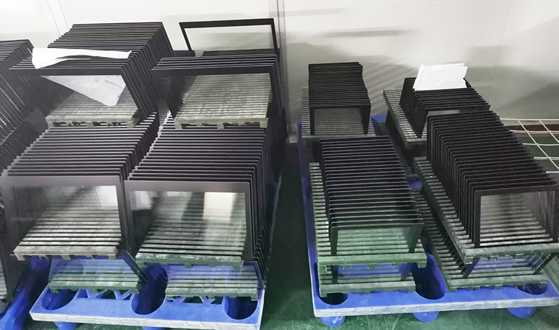 今天咱们来说说玻璃盖板的油墨选择与印刷方式