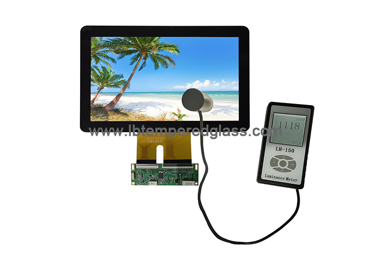 如何选择户外触摸显示模组？